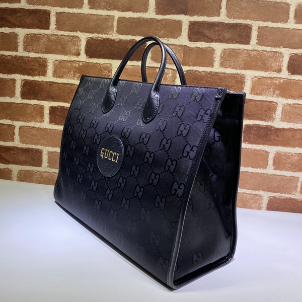 グッチバッグ背面デザイン